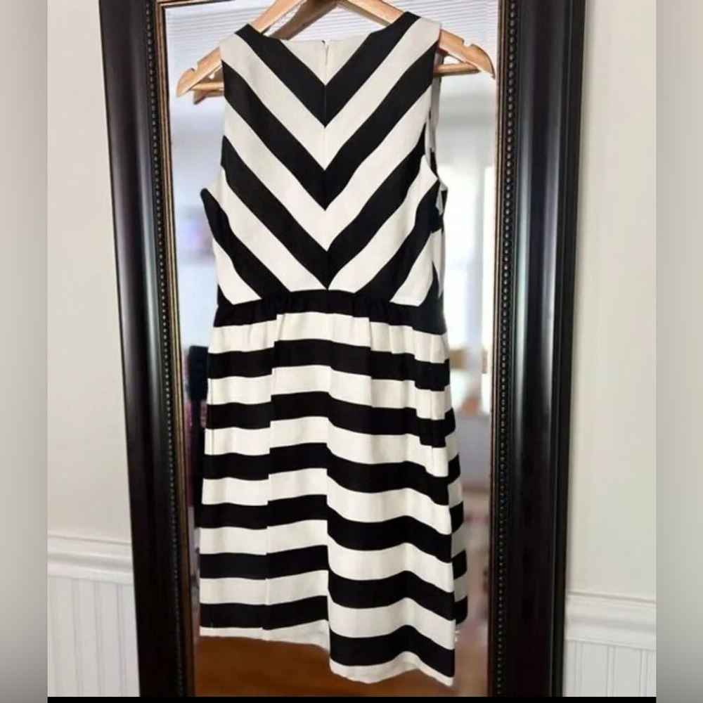 LOFT Black and White Dress - Picture 6 of 7